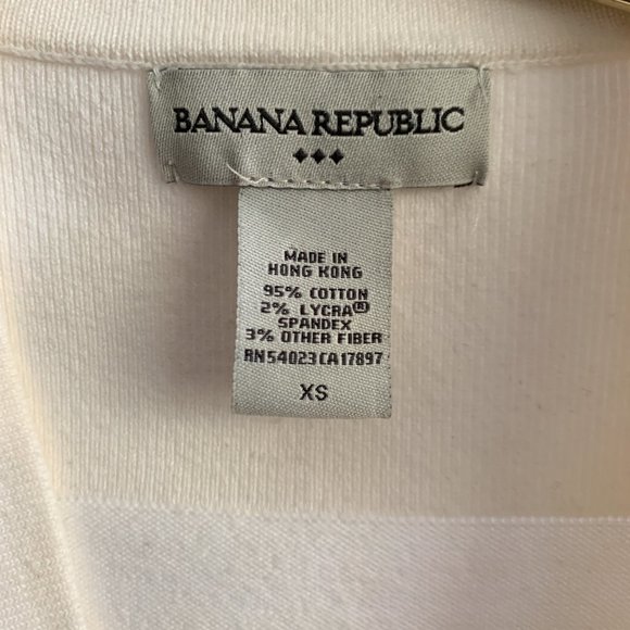 SALE 💚 Banana Republic V-Neck Cotton Knit Top - Picture 7 of 7